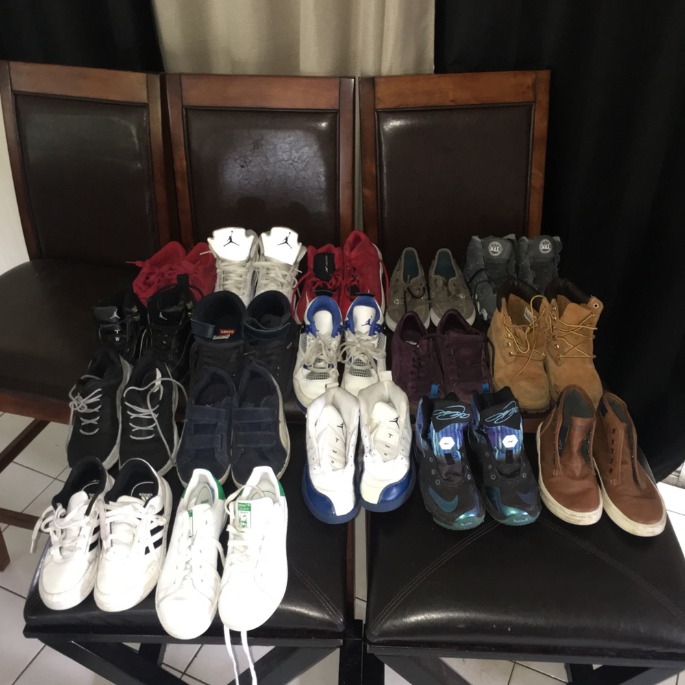 Kids/youth tennis shoes sizes1 to size 2